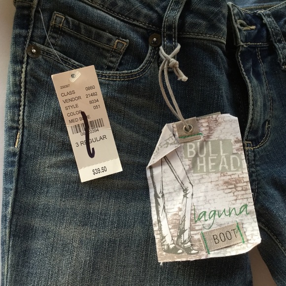 Bullhead Laguna Bootcut Size 3R - Picture 4 of 8
